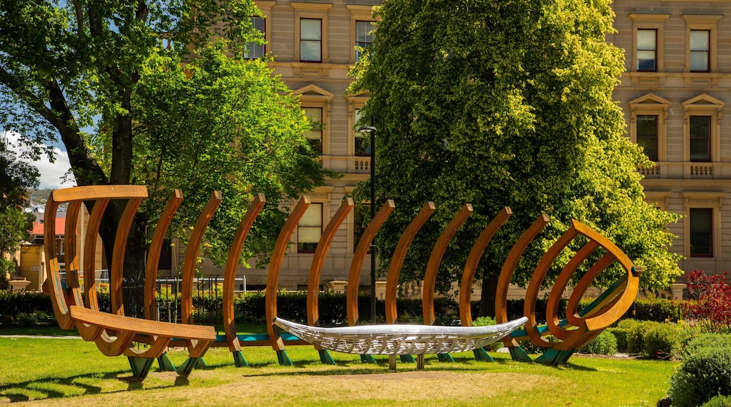 Franklin Square featuring outdoor art and a park