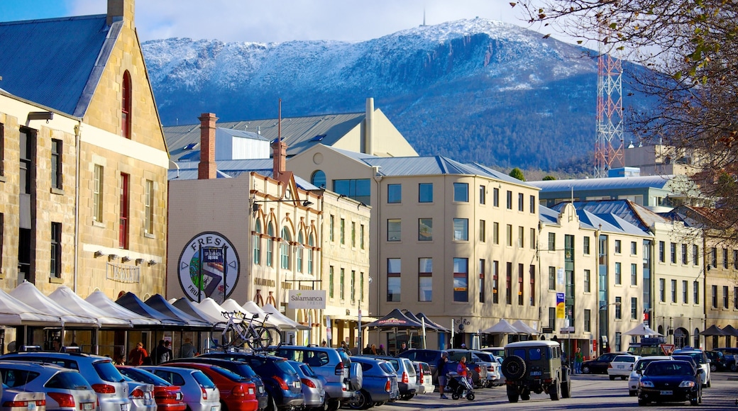 Salamanca Place che include strade e città