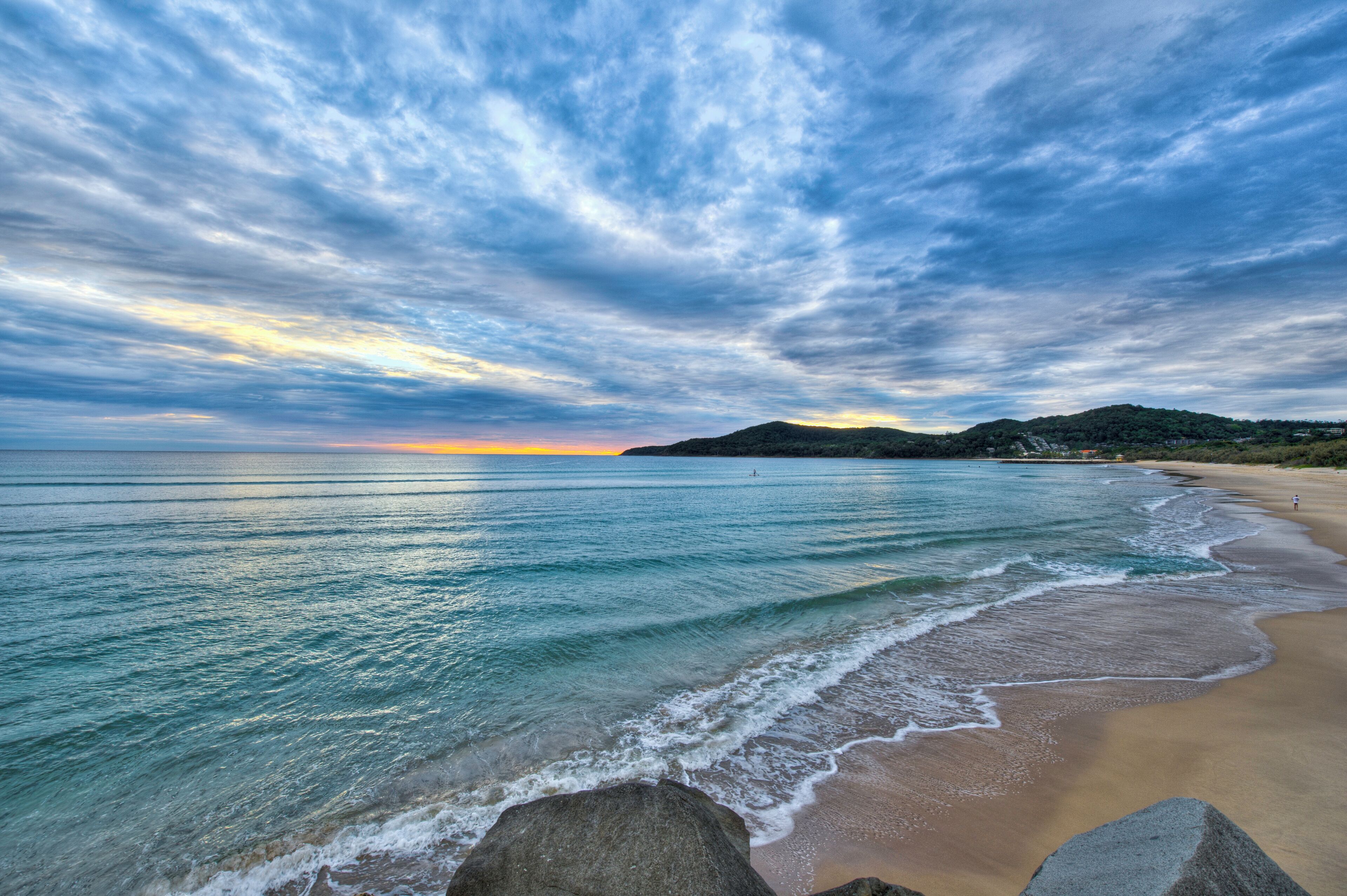Noosa Mainbeach Sunrise with Clouds