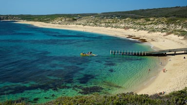 Australia Occidental que incluye vistas de una costa, moto acuática y una playa de arena