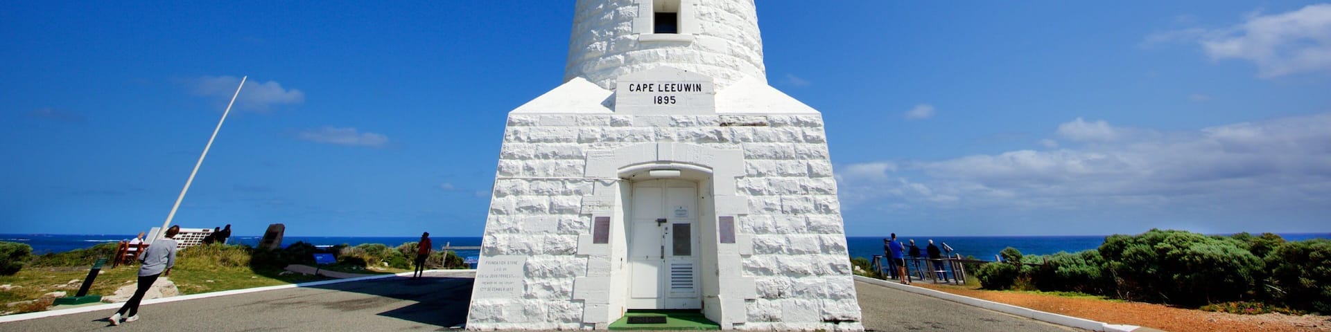 Cape Leeuwin Lighthouse showing a lighthouse