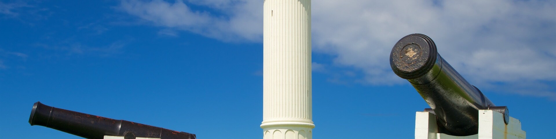 Flagstaff Hill Fort caracterizando elementos de patrimônio e um farol