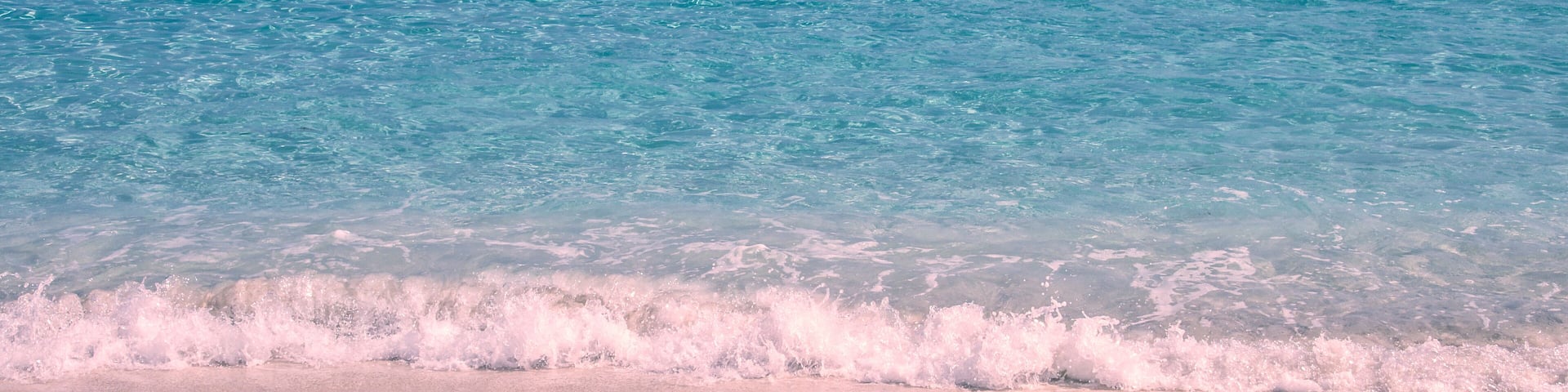 The pink sand beach on Harbour Island, Bahamas