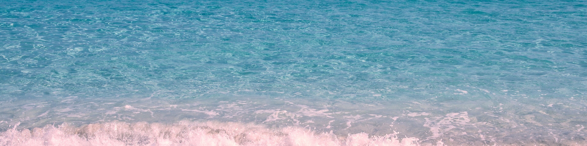 The pink sand beach on Harbour Island, Bahamas