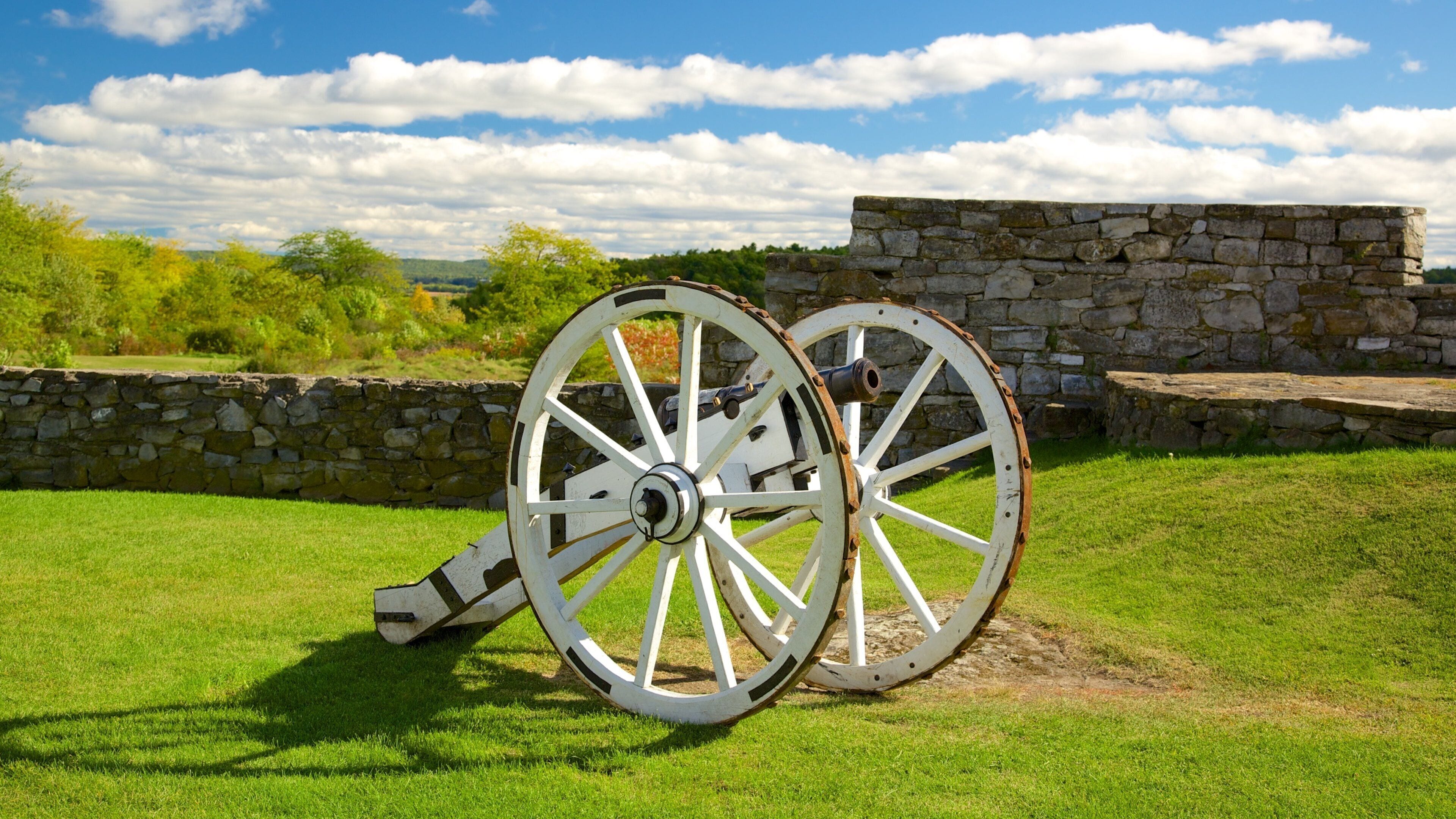 Fort Ticonderoga which includes heritage elements