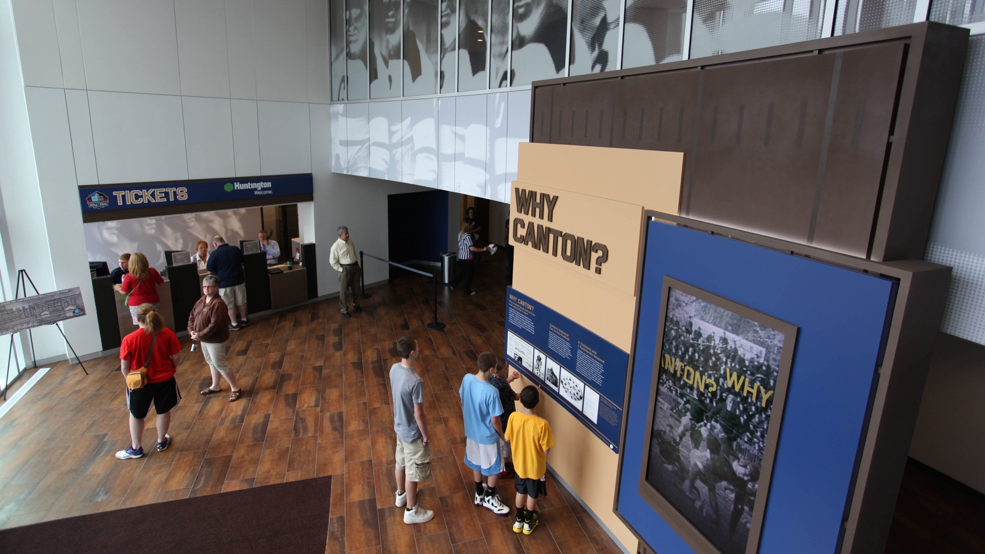 Pro Football Hall of Fame inclusief interieur