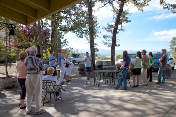 Cooper Mountain som visar landskap sÄvÀl som en stor grupp av mÀnniskor