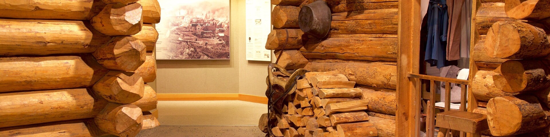 High Desert Museum showing interior views