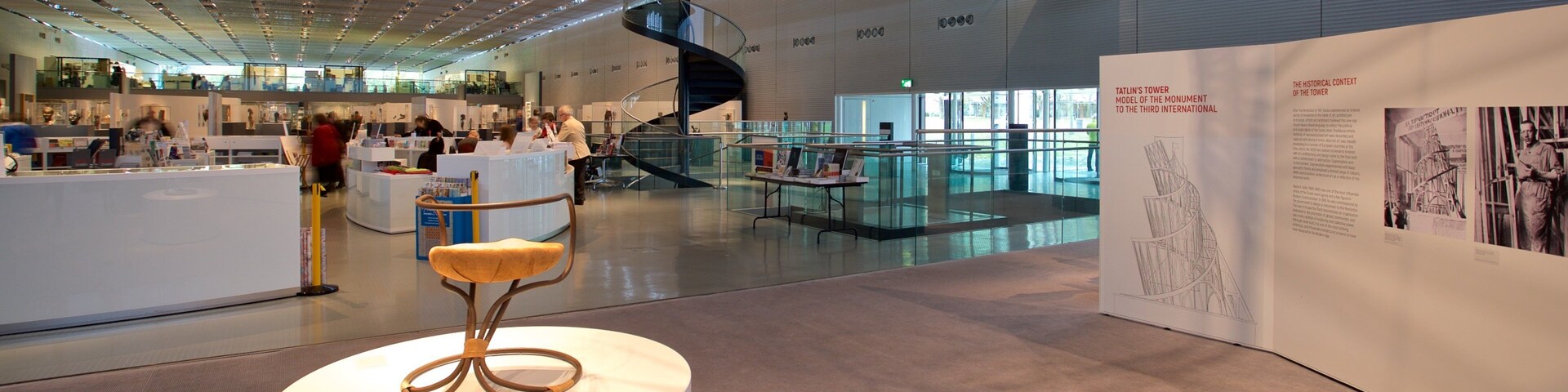 塞恩斯伯里中心的视觉艺术