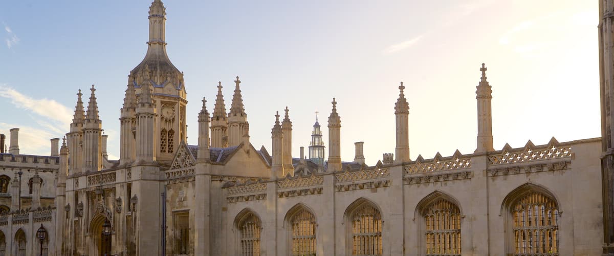 King\'s College Chapel que incluye una iglesia o catedral, arquitectura patrimonial y elementos patrimoniales