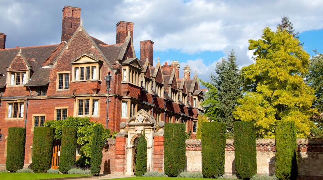 Pembroke College som inkluderar historisk arkitektur