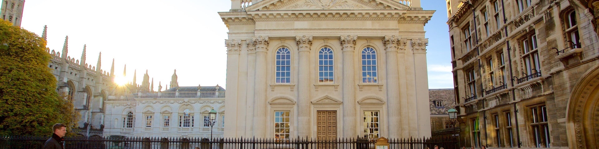 Senate House qui includes patrimoine architectural et patrimoine historique aussi bien que homme