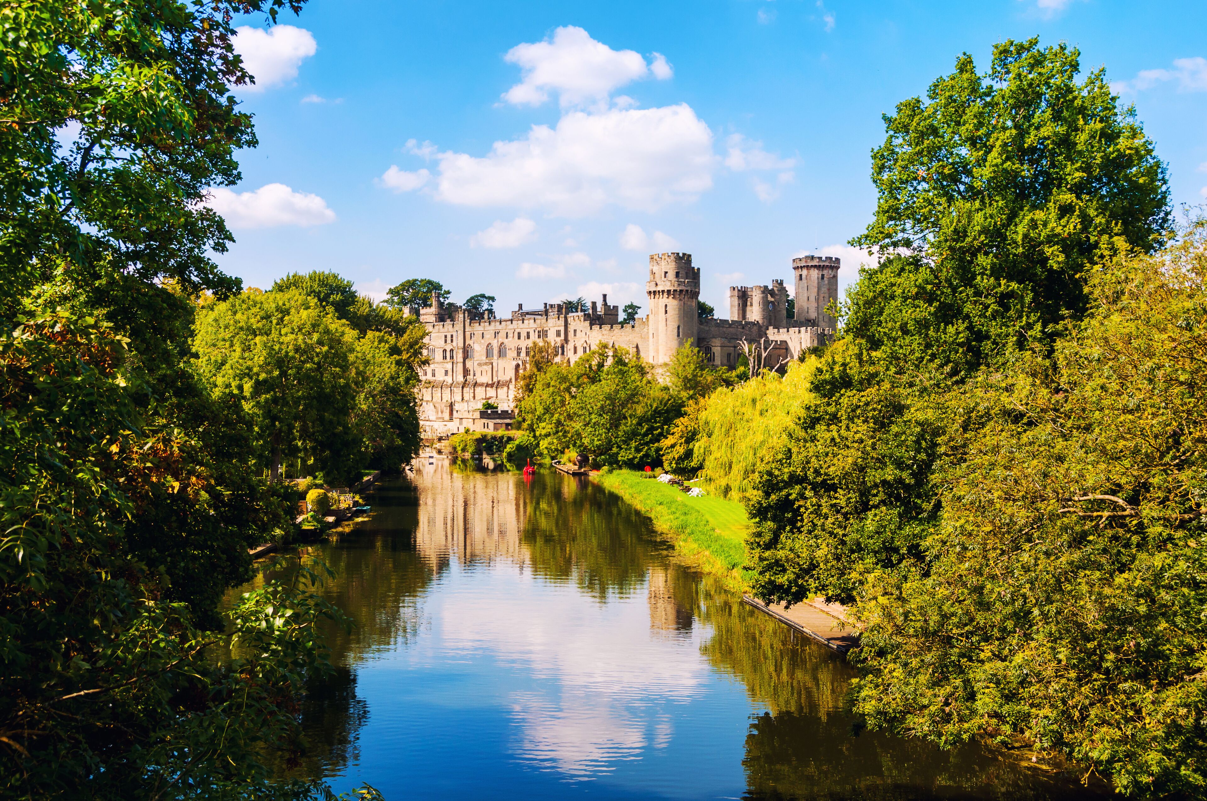 Warwick, UK. Castle of Warwick with river