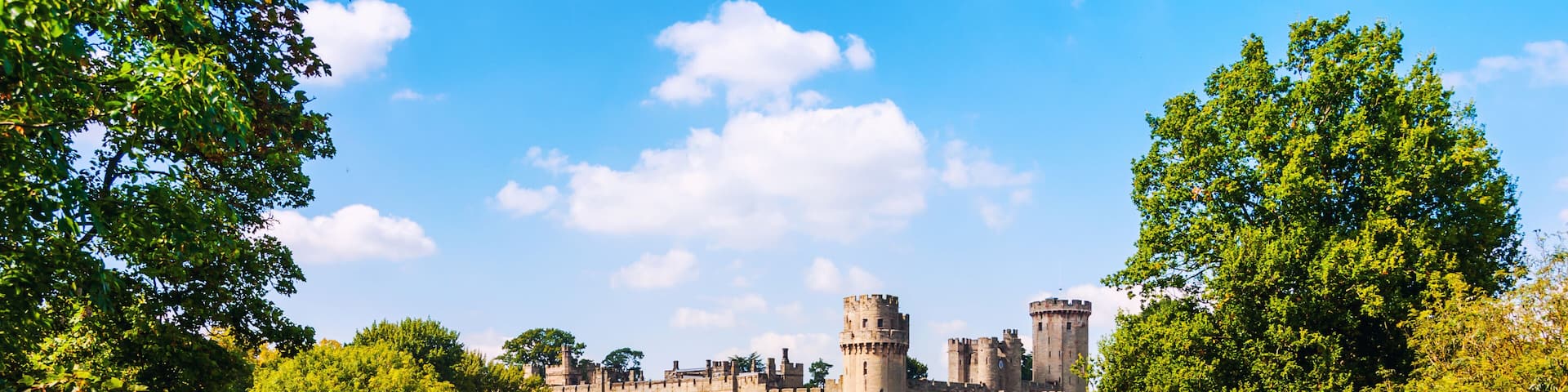 Warwick, UK. Castle of Warwick with river