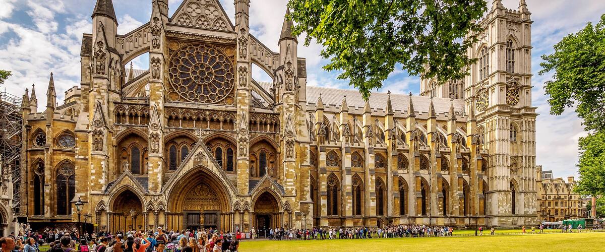 Multi-shop panorama of Westminster Abbey, London in high season., Shutterstock ID 680652298, SF SSA Case with Manager Approval: Case 07151371, Job: Prepay credit, Client/Licensee: , Other: