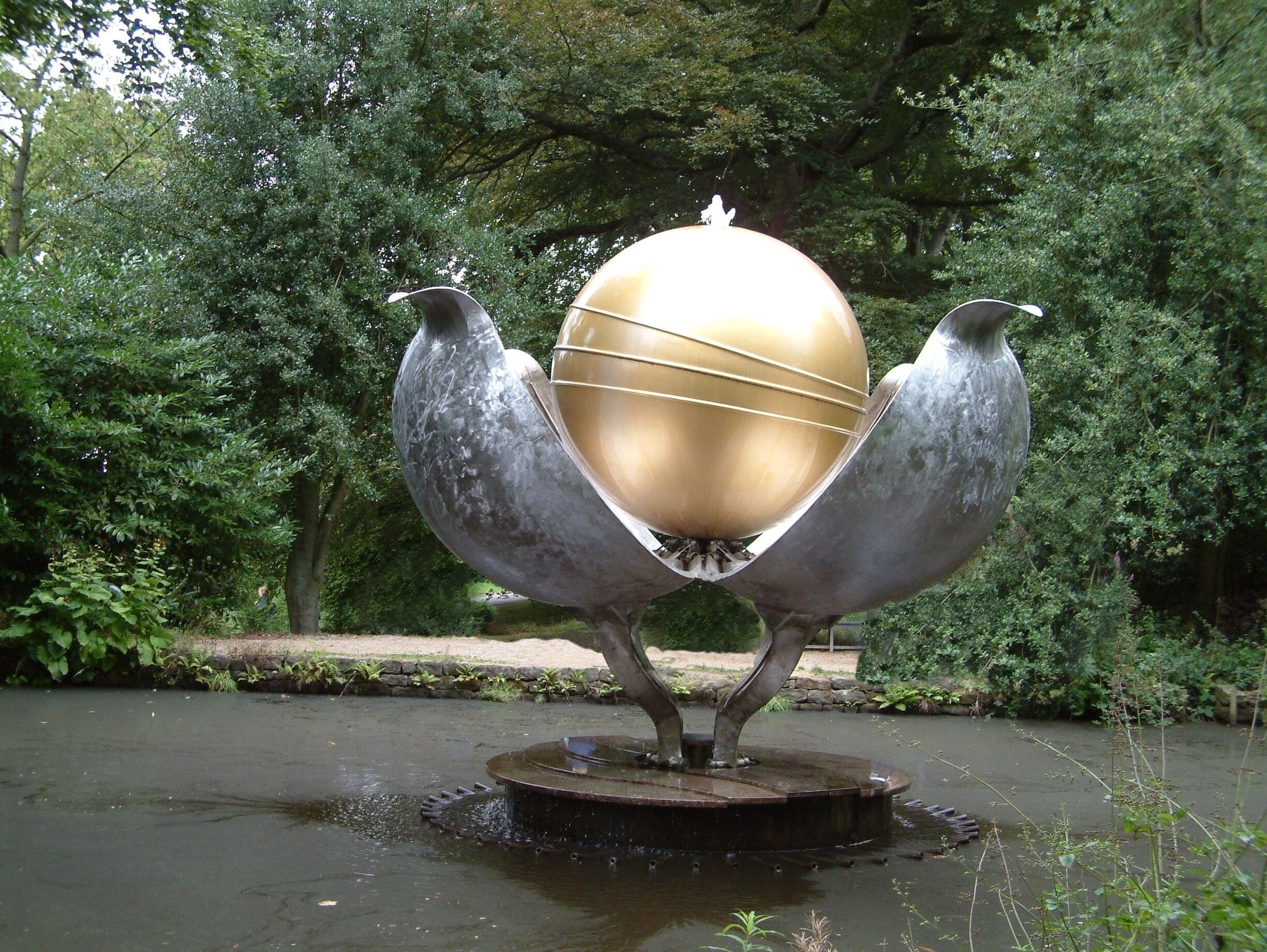 Revelation Fountain at Chatsworth House. One of the countries most iconic and famous stately homes

https://www.youtube.com/watch?v=oyNf5KRNri0
