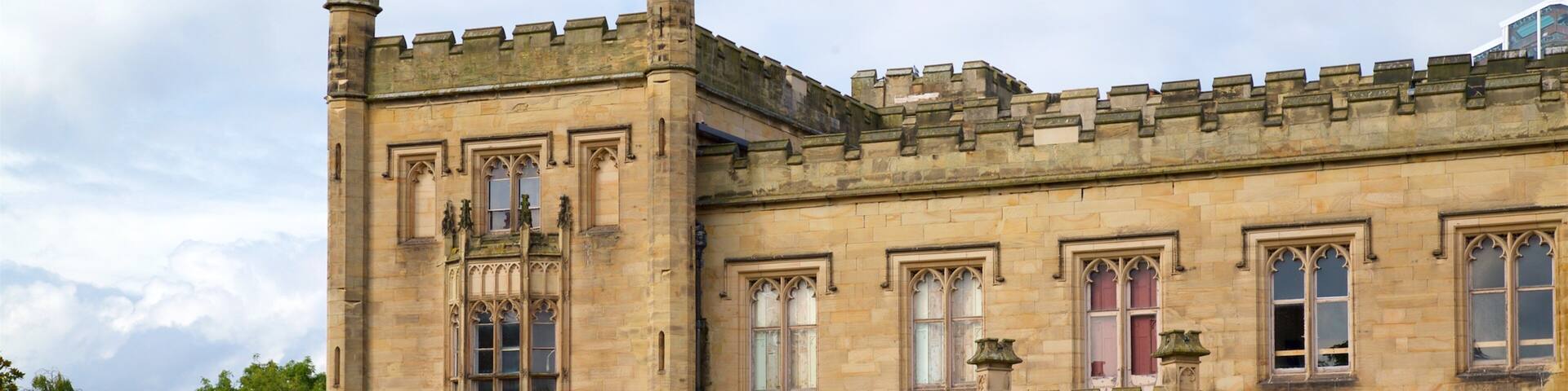 Elvaston Castle which includes a castle and heritage architecture