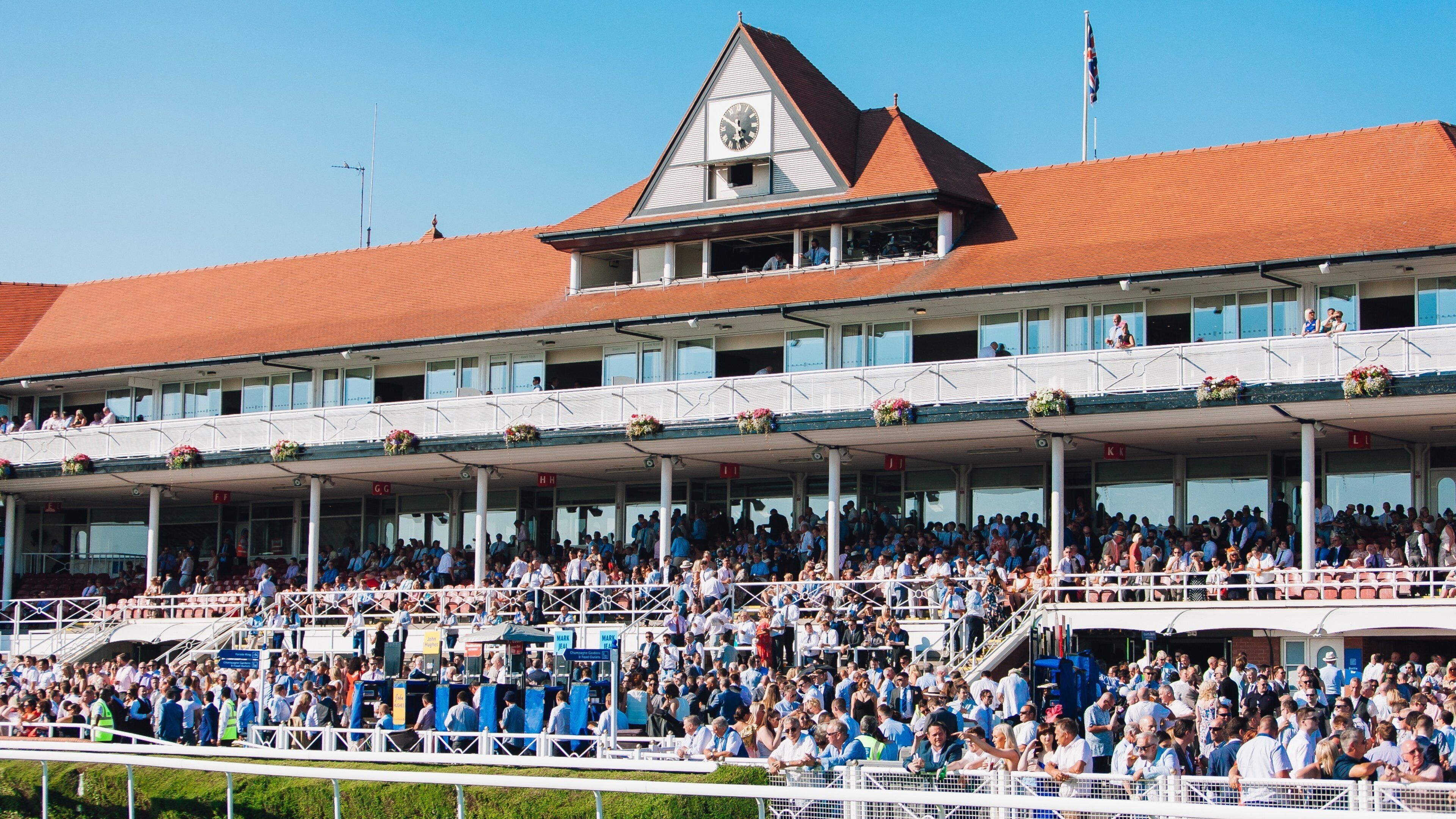 Chester Racecourse which includes a sporting event as well as a large group of people