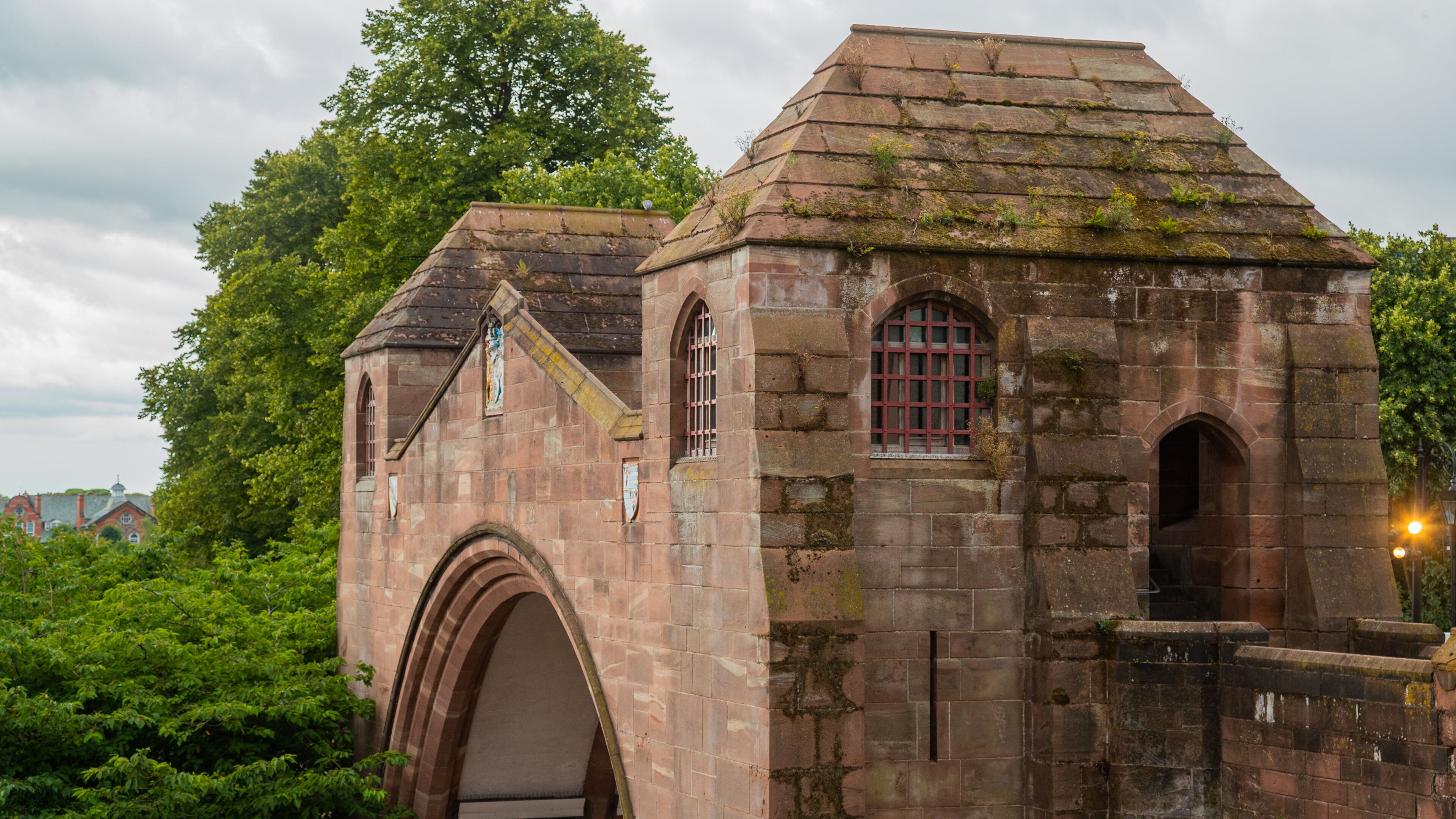 Newgate featuring heritage elements