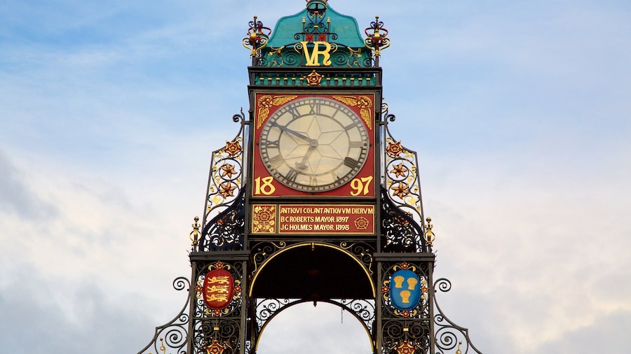 Eastgate Clock che include oggetti d\'epoca e monumento