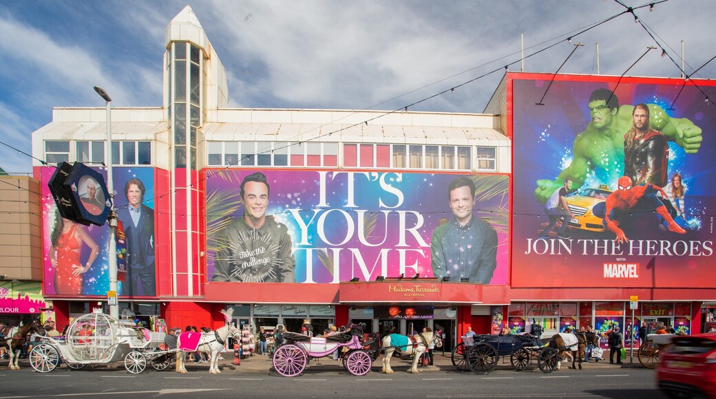 Madame Tussauds Waxworks which includes signage