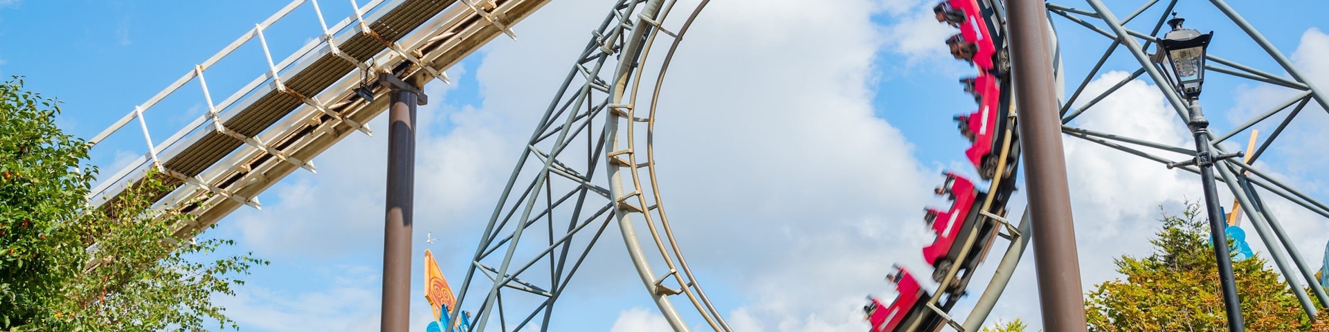 Blackpool which includes rides