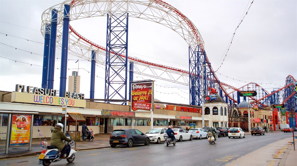 黑池遊樂海灘 设有 騎乘