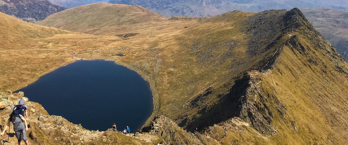 Great hikes to summit #Helvellyn, the third highest peak of England, at the Lake District #outdoor #lifeatexpedia