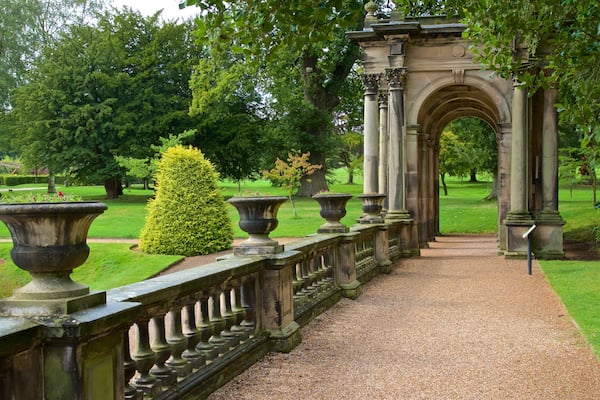 Trentham Gardens som inkluderar en park