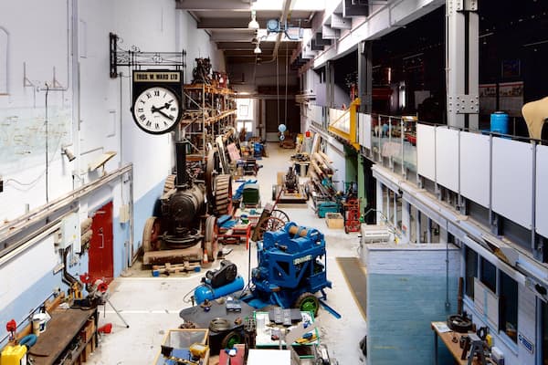 Kelham Island Museum showing interior views and industrial elements