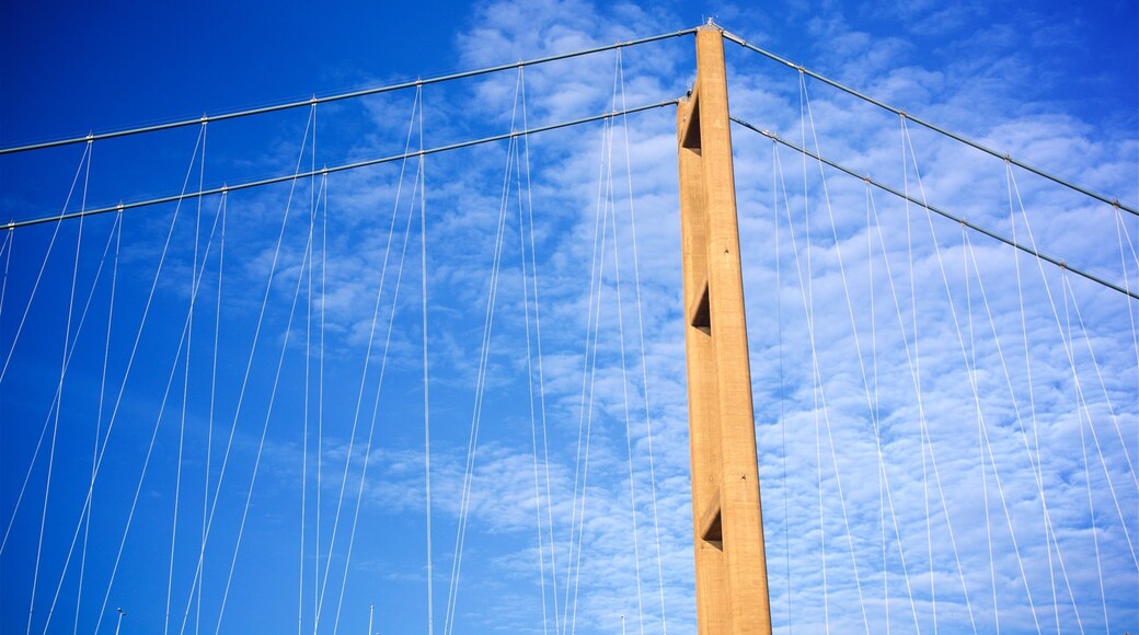 Humber Bridge fasiliteter samt bro