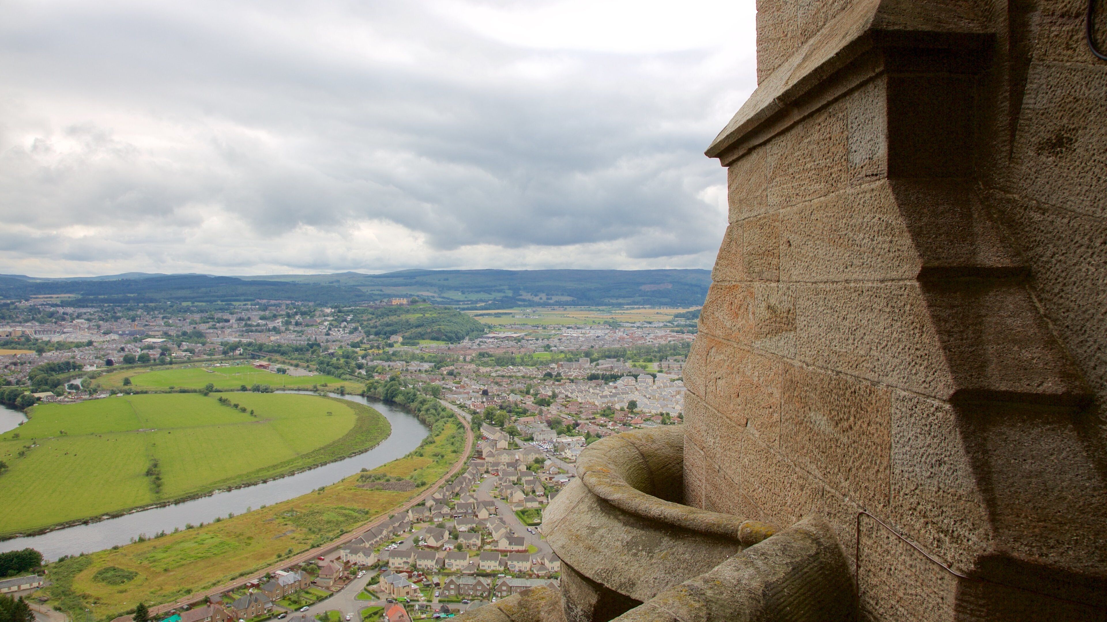 National Wallace Monument showing views and heritage elements