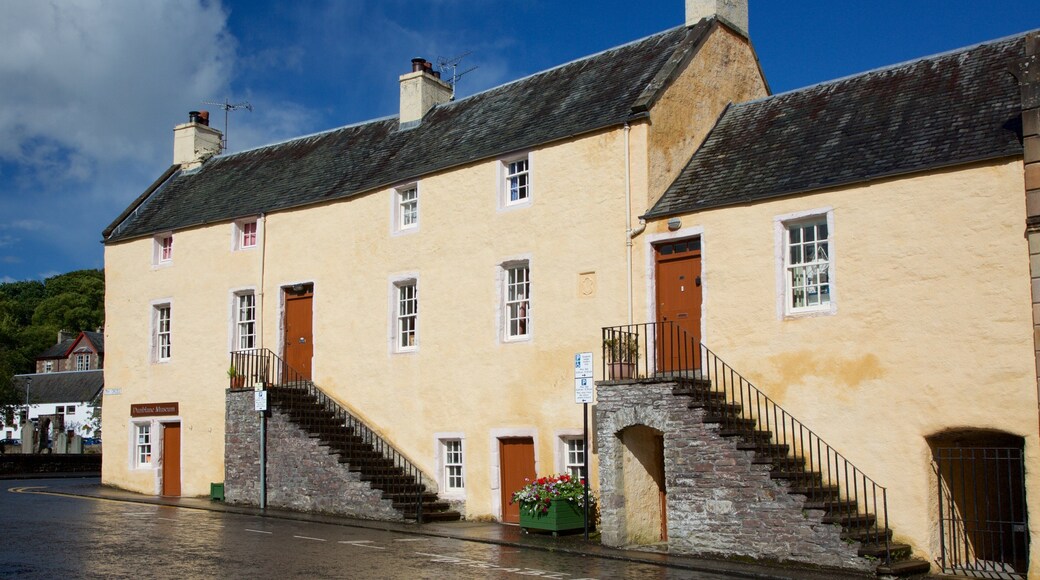 Dunblane Museum inclusief straten en een huis