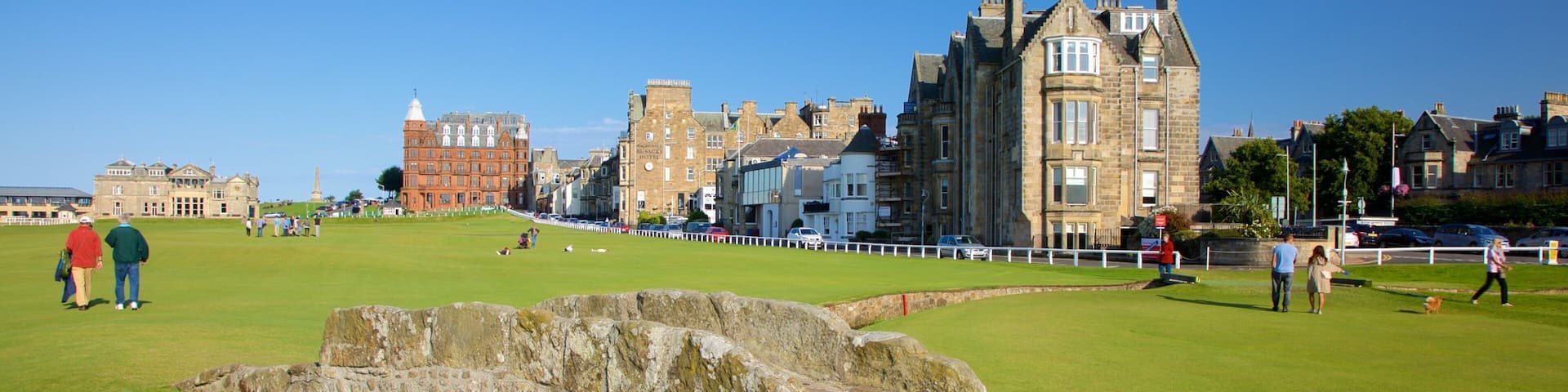 St. Andrew Links som visar historisk arkitektur och golf