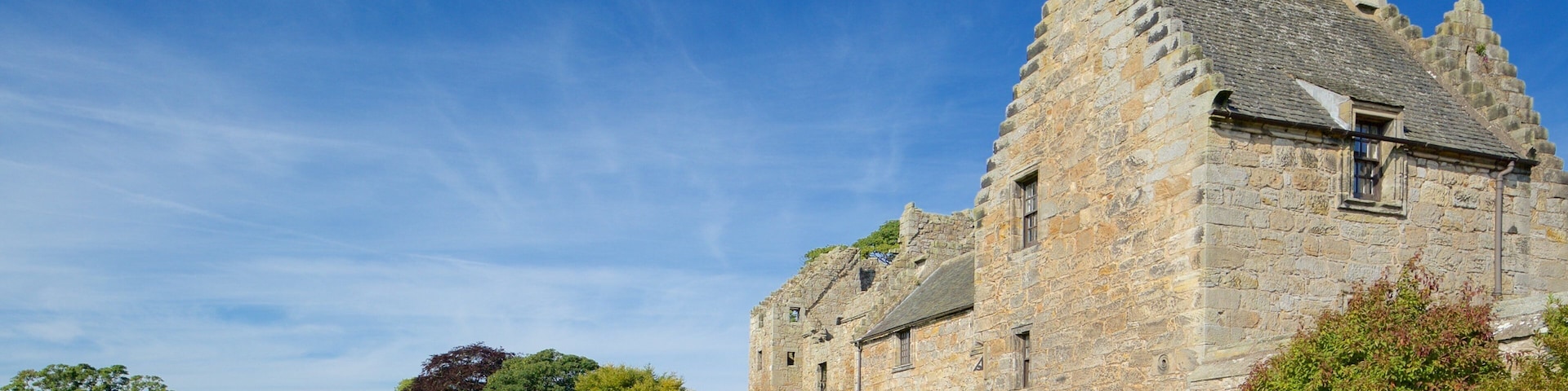 Aberdour Castle featuring a house