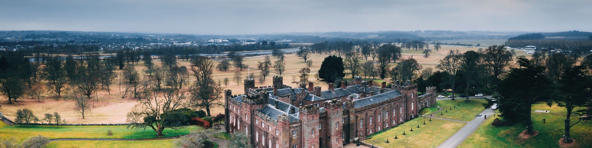 The palace is wonderful, but the grounds are a great place to snap some epic shots.