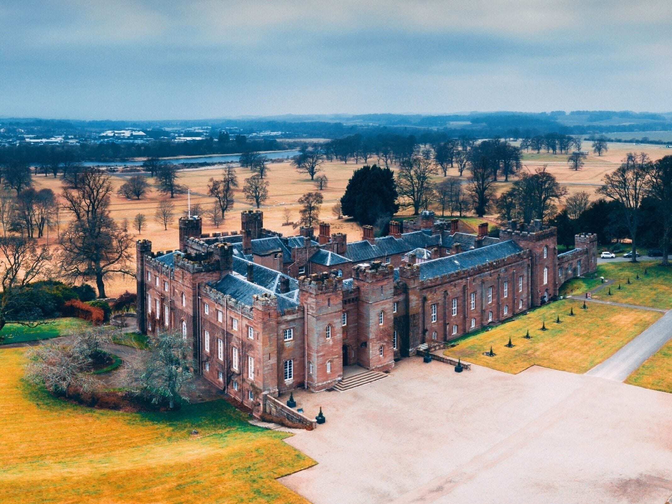 A great visit. Also great wooded areas and history surrounding David Douglas and the famous namesake tree...the Douglas Fir.