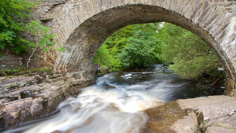Falls of Dochart which includes a river or creek and a bridge