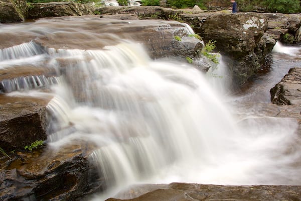 Falls of Dochart featuring rapids and a cascade