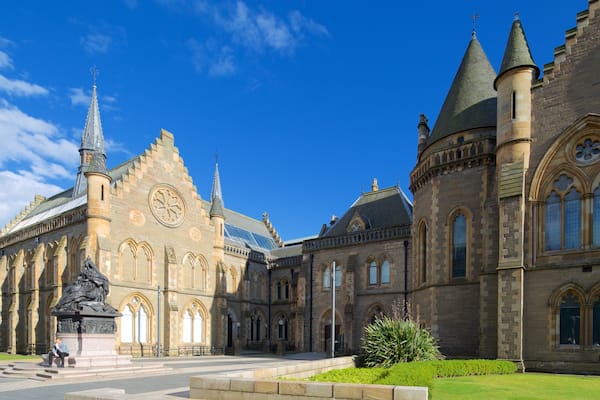 McManus Galleries and Museum which includes heritage elements and street scenes