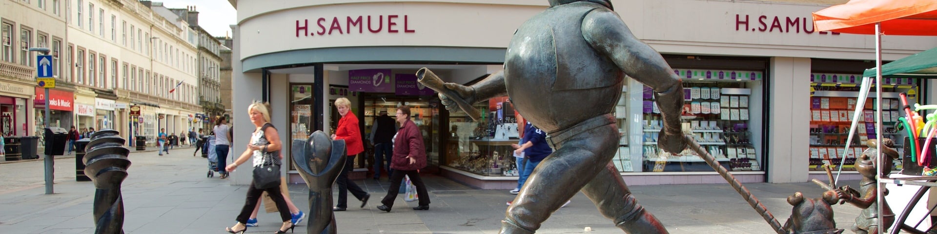 Desperate Dan Statue