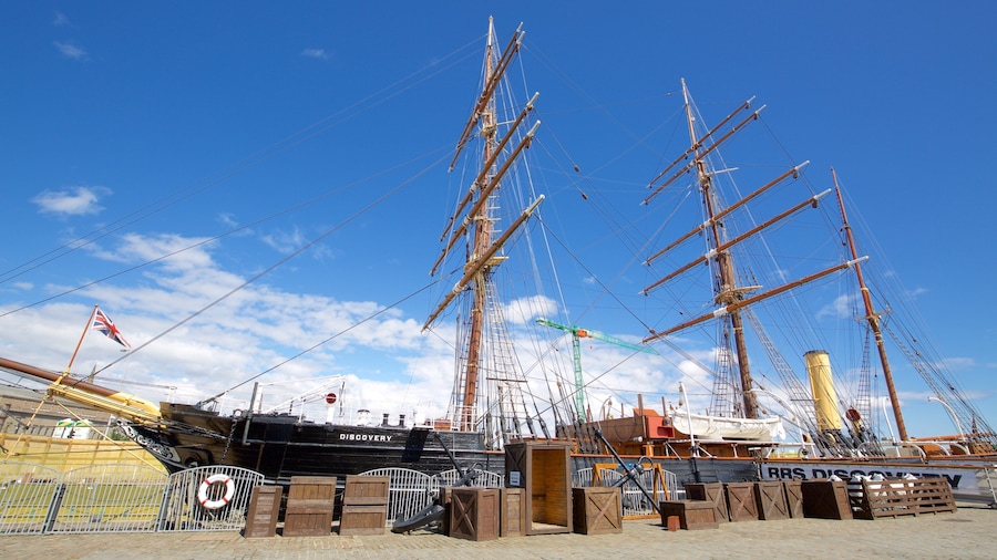 Discovery Point featuring boating and heritage elements