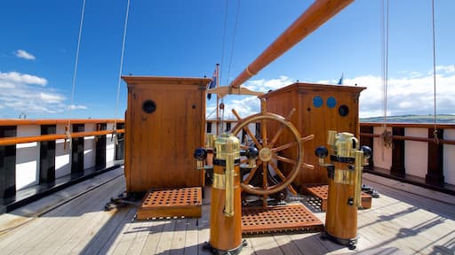 Discovery Point mostrando elementos de patrimônio e canoagem