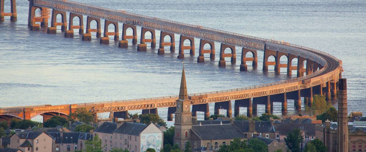 Dundee Law showing a river or creek, a small town or village and a bridge