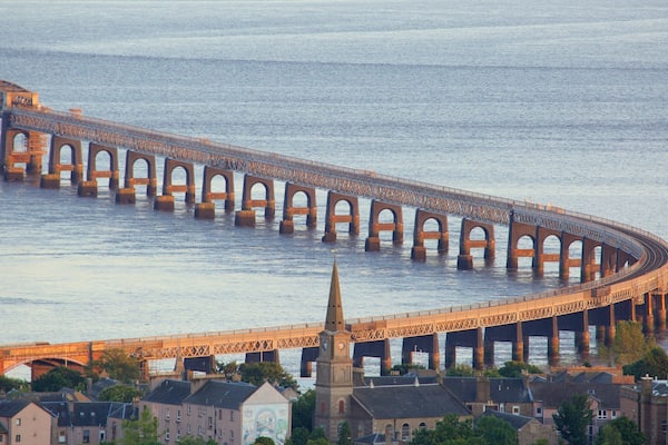 Dundee Law showing a river or creek, a small town or village and a bridge