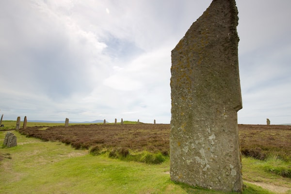 Ring of Brogdar showing a monument, tranquil scenes and heritage elements
