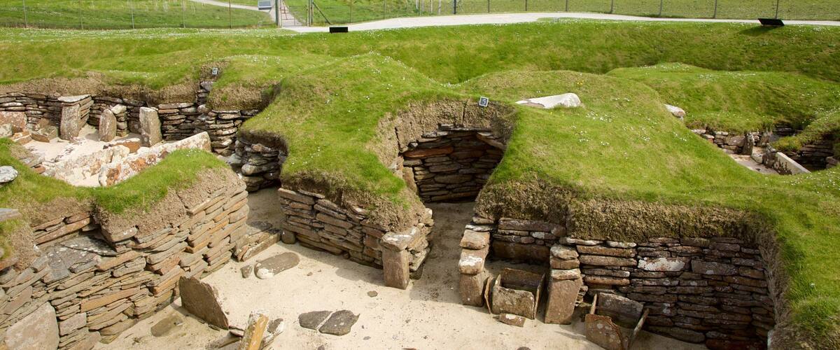Skara Brae featuring tranquil scenes, heritage elements and a house
