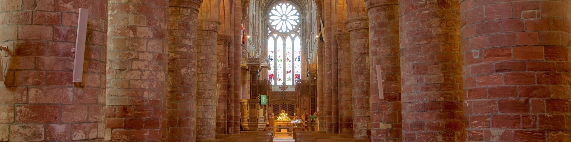 St. Magnus Cathedral que incluye arquitectura patrimonial, elementos patrimoniales y vista interna