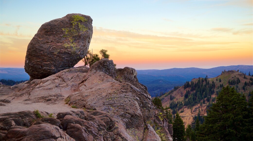 밀 크릭 을 보여주는 한적한 풍경 과 일몰