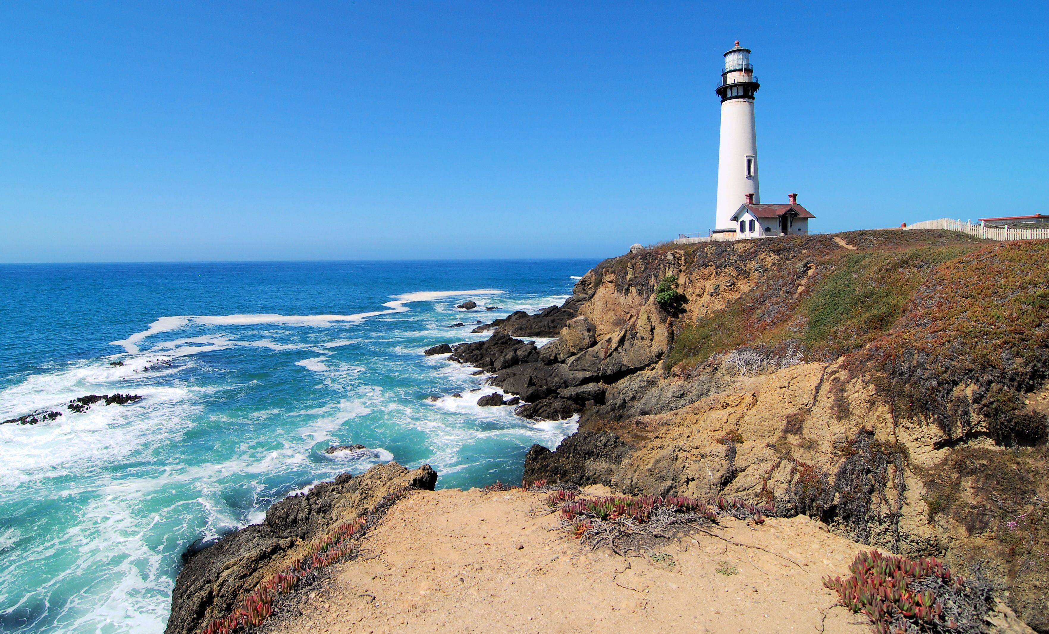 Pigeon Point / Pigeon Point Lighthouse south of San Francisco California